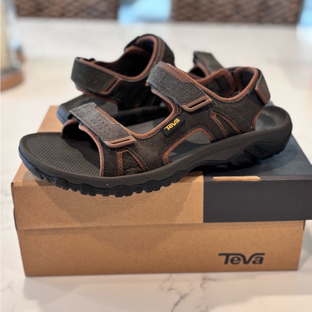 Teva - Katavi 2 sandal - Size 10 - NWB